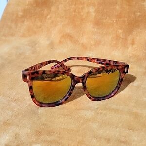 NWOT Mirrored Tortoise Shell Sunglasses